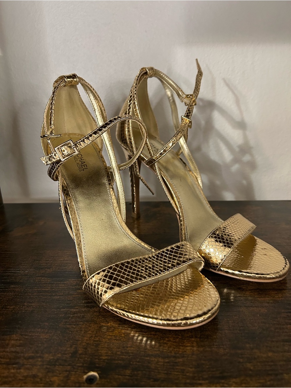 Michael Kors Gold Snakeskin Print Heels Sz 6.5